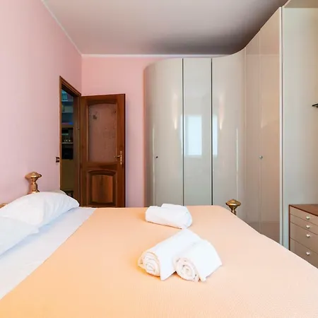 Licosa Flat Apartment Milan