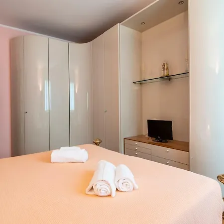 Licosa Flat * Milan